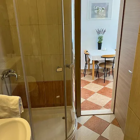 And Katija & Egon 3*